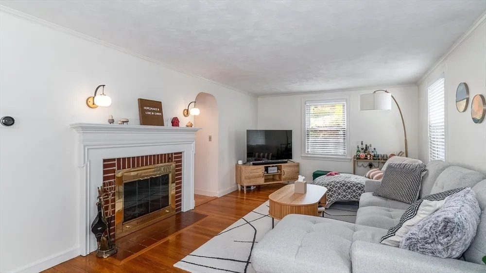 51 Lynn Fells Pkwy, Melrose, MA 02176