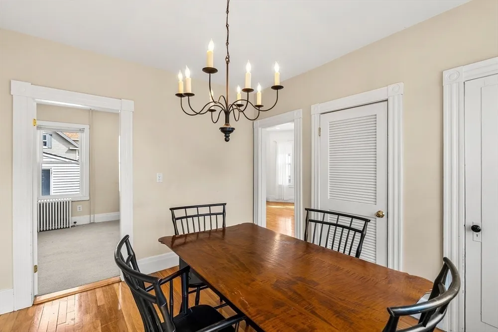 41 Highland Ave, Chelmsford, MA 01863