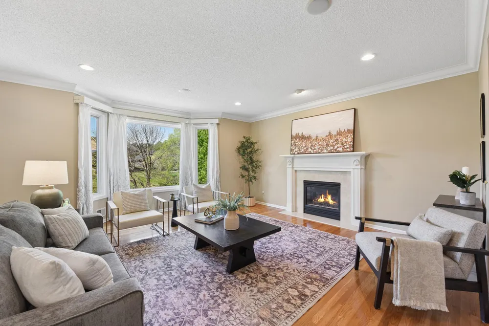 10145 Powers Lake Trail, Woodbury, MN 55129