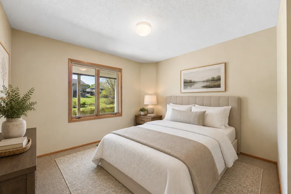 10145 Powers Lake Trail, Woodbury, MN 55129