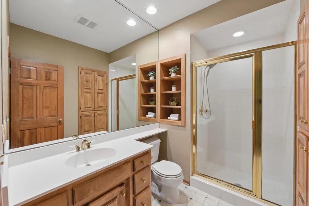 10145 Powers Lake Trail, Woodbury, MN 55129