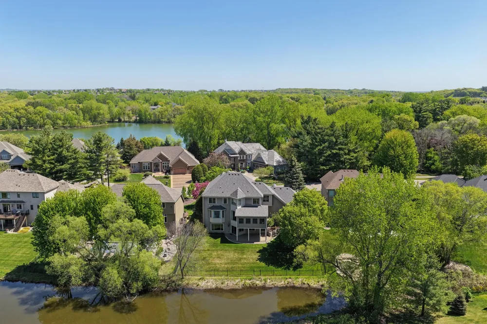 10145 Powers Lake Trail, Woodbury, MN 55129