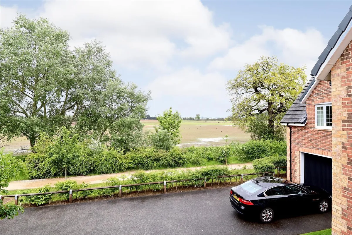 James Lloyd Drive, Stamford Bridge, York