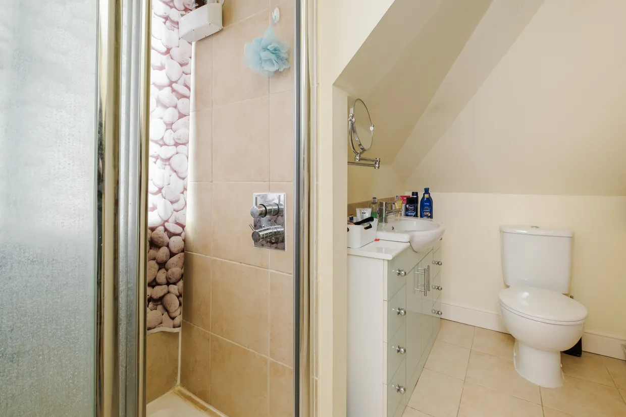 Linden Road, London, N10 photo 35