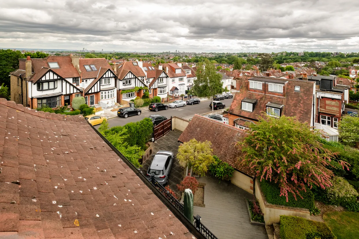 Linden Road, London, N10 photo 49