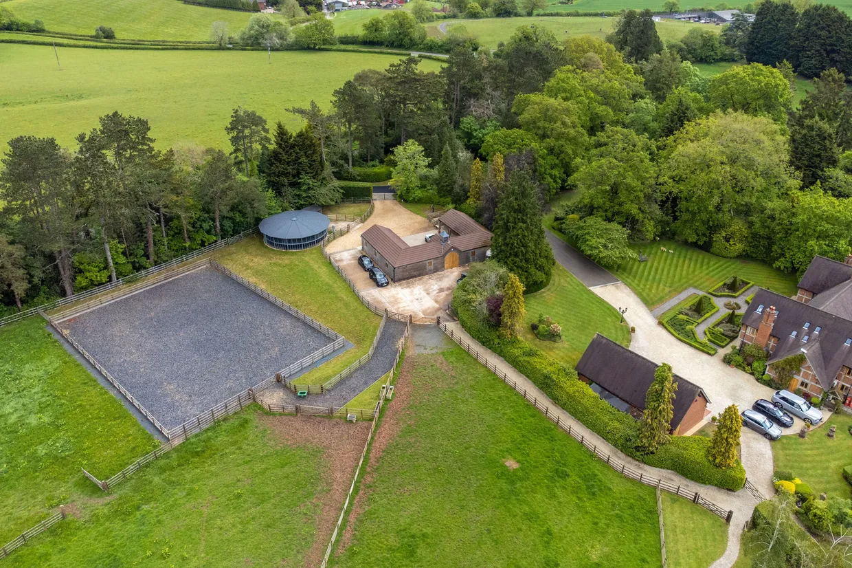 Henley Road, Ullenhall, B95 photo 29