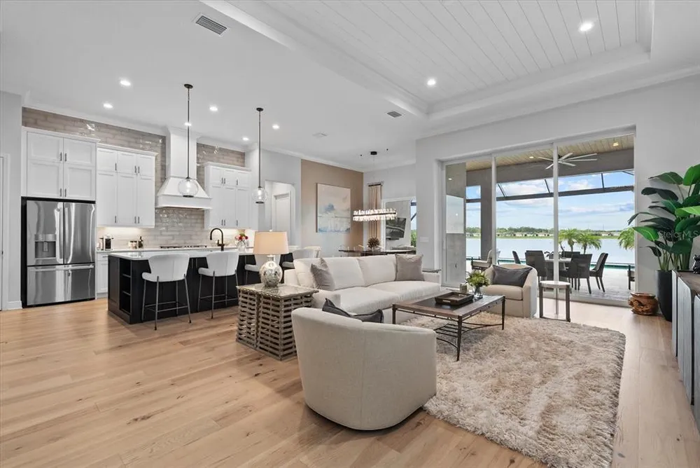 6353 Isla Del Ray Ave, Sarasota, FL 34240