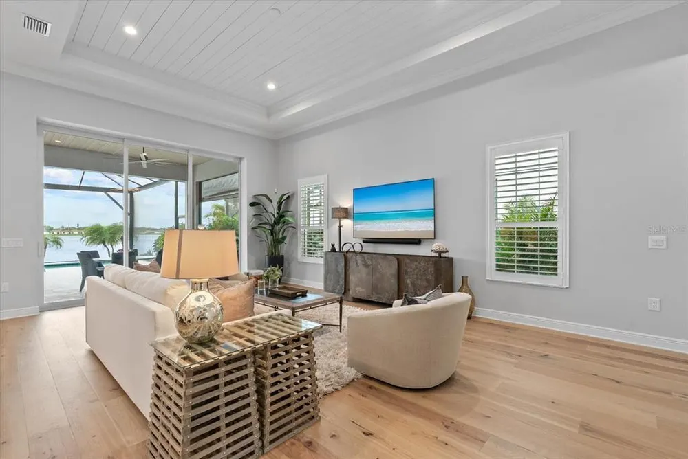 6353 Isla Del Ray Ave, Sarasota, FL 34240