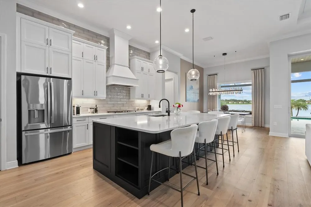 6353 Isla Del Ray Ave, Sarasota, FL 34240