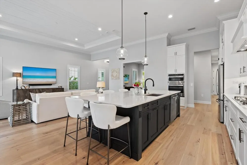 6353 Isla Del Ray Ave, Sarasota, FL 34240