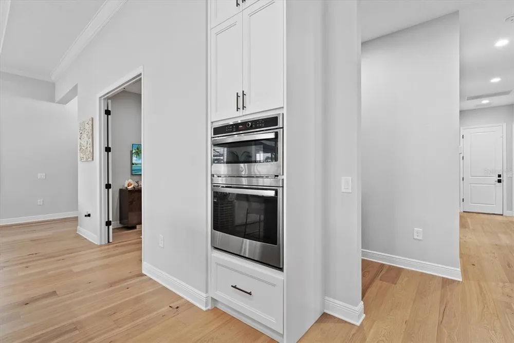 6353 Isla Del Ray Ave, Sarasota, FL 34240
