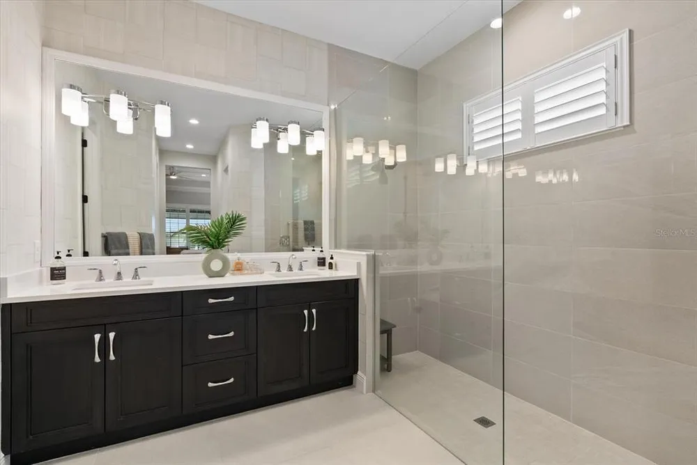 6353 Isla Del Ray Ave, Sarasota, FL 34240