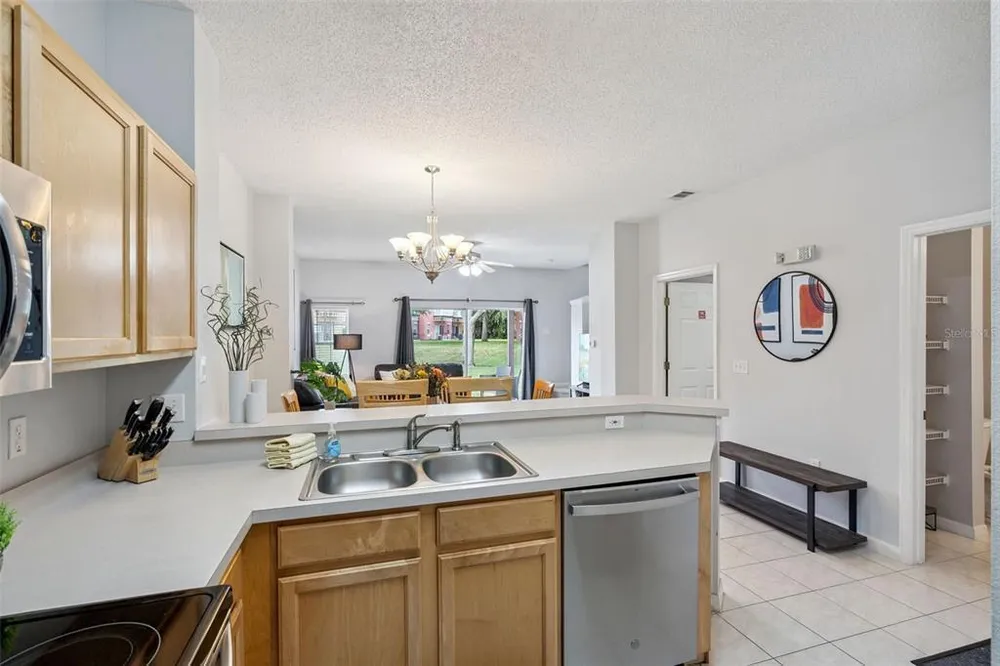 8498 Crystal Cove Loop, Kissimmee, FL 34747