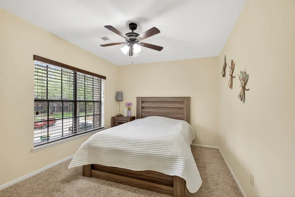 14 Treestar Pl, The Woodlands, TX 77381