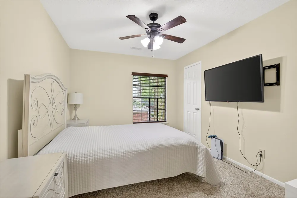 14 Treestar Pl, The Woodlands, TX 77381