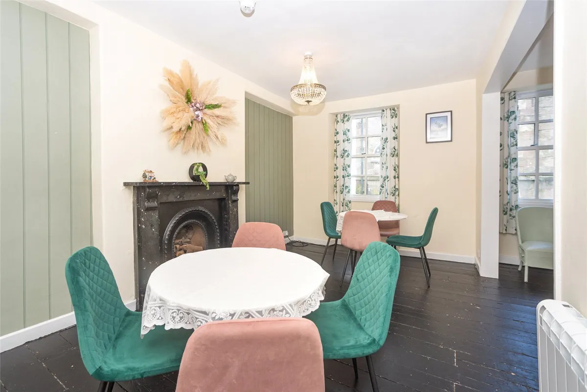 Hole in the Wall Street, Caernarfon, Gwynedd, LL55