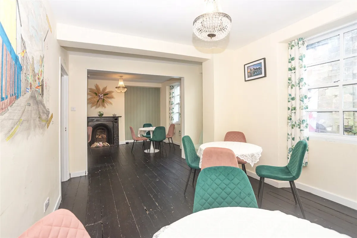 Hole in the Wall Street, Caernarfon, Gwynedd, LL55