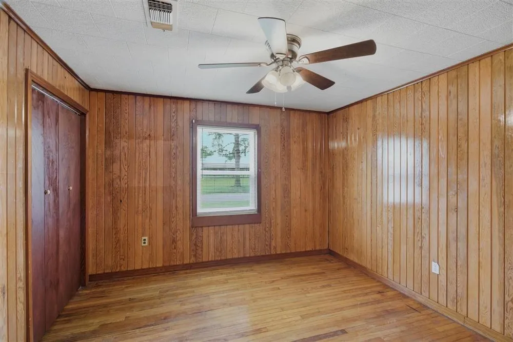 613 Palumbo St, Sulphur, LA 70663-2136