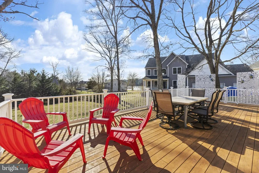 1868 Roberta Dr, Chester, MD 21619-2298