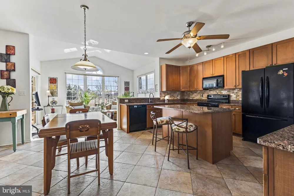 1868 Roberta Dr, Chester, MD 21619-2298