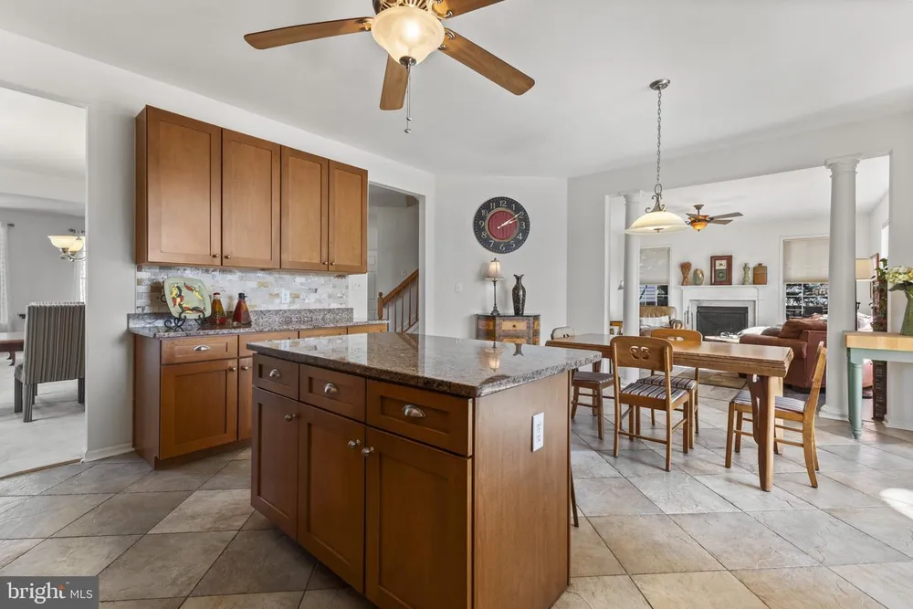 1868 Roberta Dr, Chester, MD 21619-2298