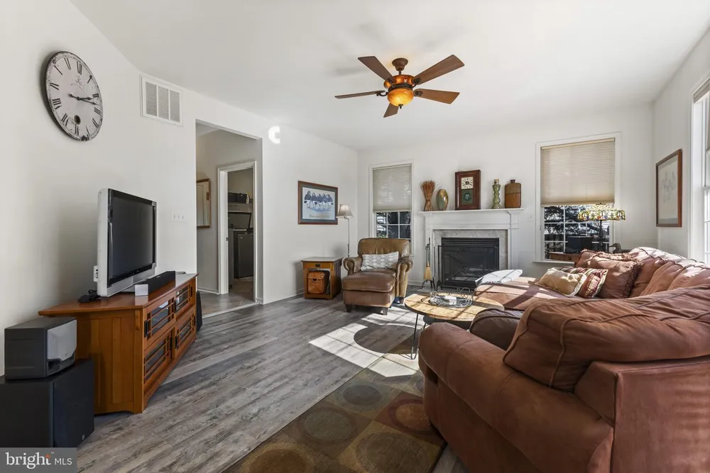 1868 Roberta Dr, Chester, MD 21619-2298
