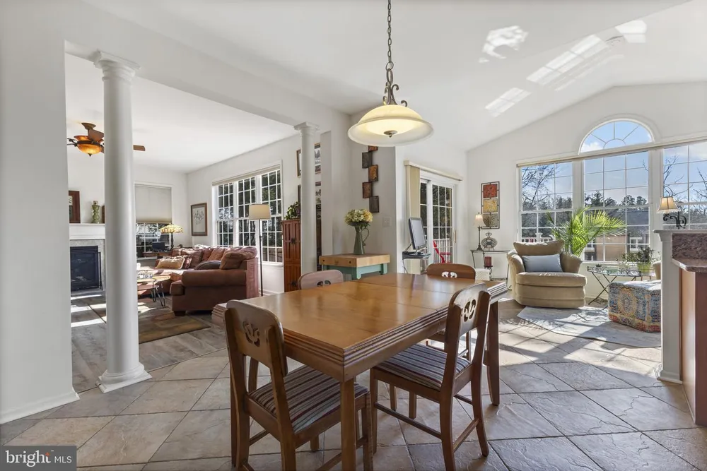 1868 Roberta Dr, Chester, MD 21619-2298