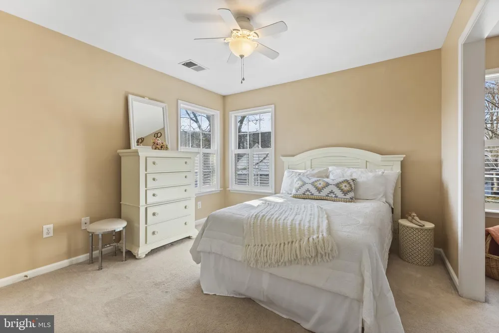 1868 Roberta Dr, Chester, MD 21619-2298