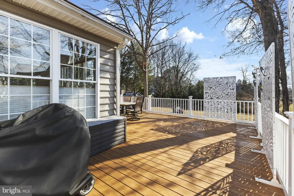 1868 Roberta Dr, Chester, MD 21619-2298