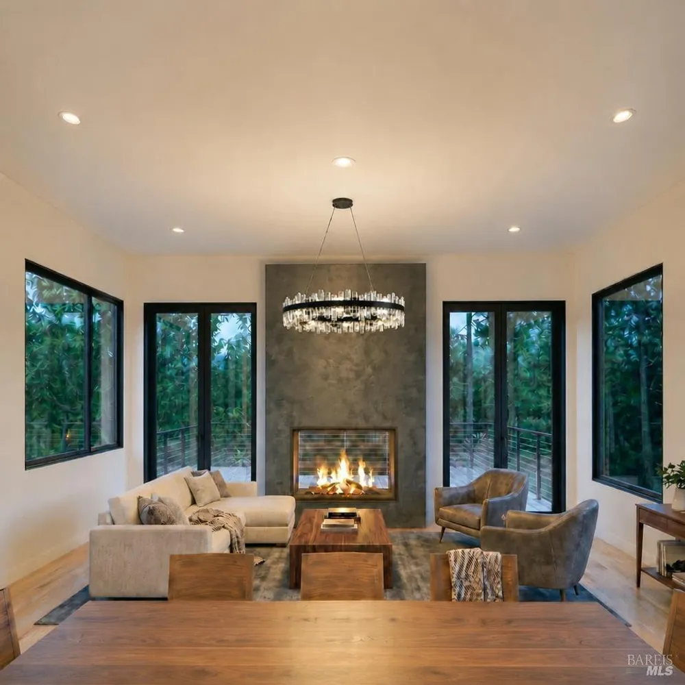 1 Redwood Ave, Larkspur, CA 94939