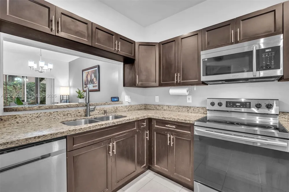 8327 Via Leonessa, Boca Raton, FL 33433