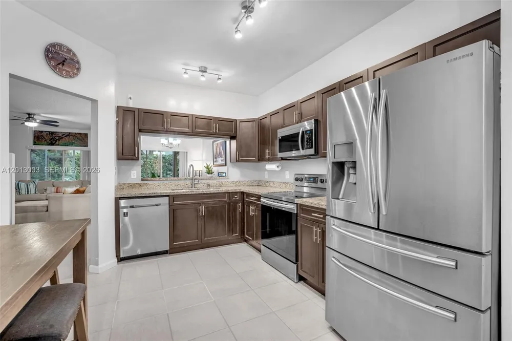 8327 Via Leonessa, Boca Raton, FL 33433