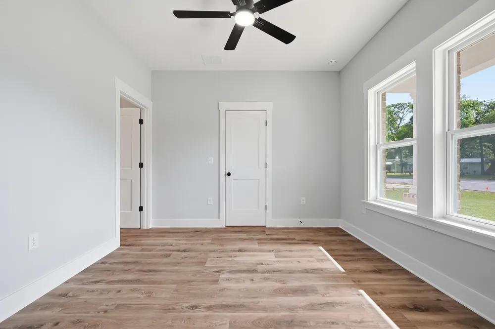 368 Coral Dr SW, Fort Walton Beach, FL 32548