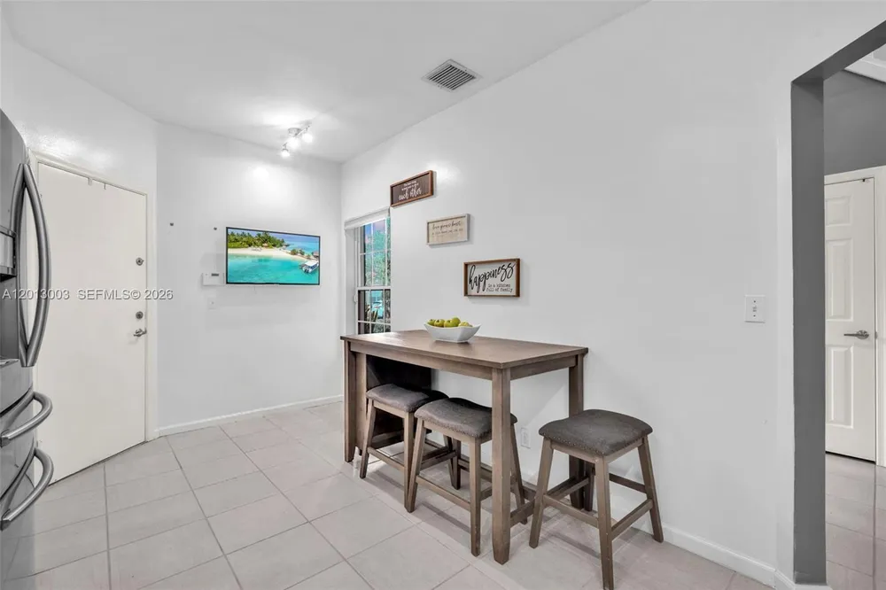 8327 Via Leonessa, Boca Raton, FL 33433