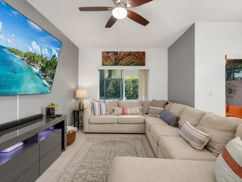 8327 Via Leonessa, Boca Raton, FL 33433