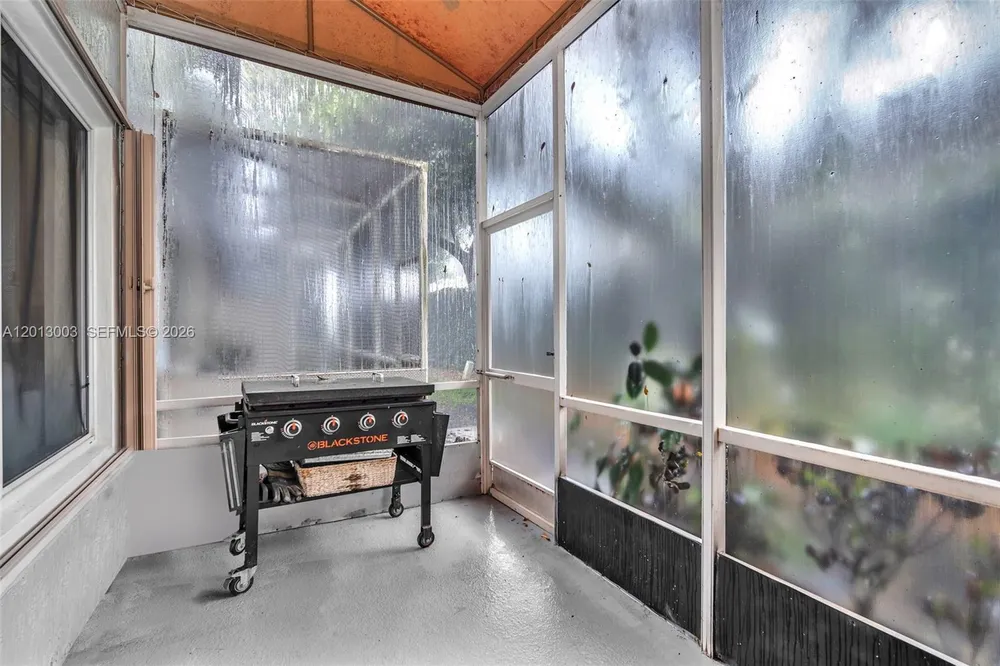 8327 Via Leonessa, Boca Raton, FL 33433