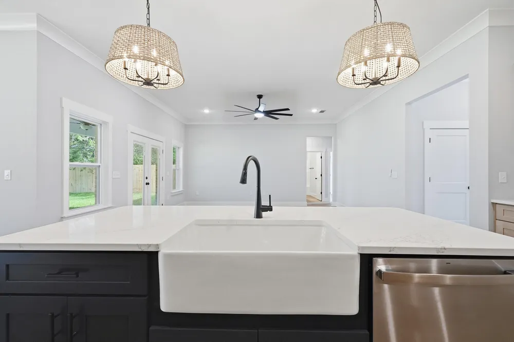 368 Coral Dr SW, Fort Walton Beach, FL 32548