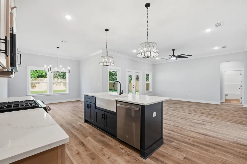 368 Coral Dr SW, Fort Walton Beach, FL 32548