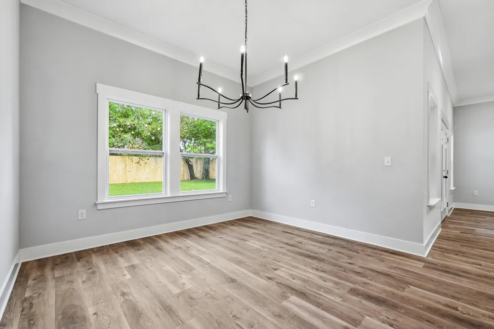 368 Coral Dr SW, Fort Walton Beach, FL 32548
