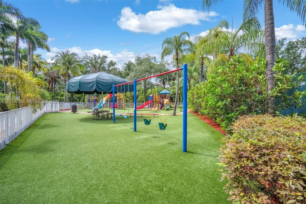 8327 Via Leonessa, Boca Raton, FL 33433