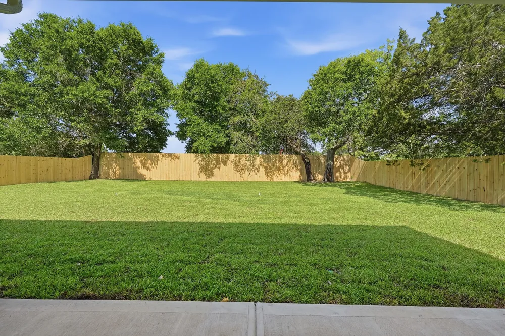 368 Coral Dr SW, Fort Walton Beach, FL 32548