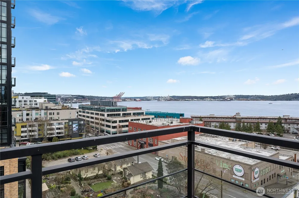 2607 Western Ave, Seattle, WA 98121