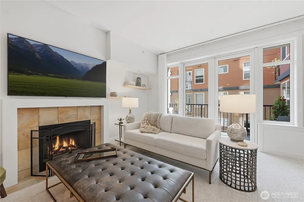 2607 Western Ave, Seattle, WA 98121