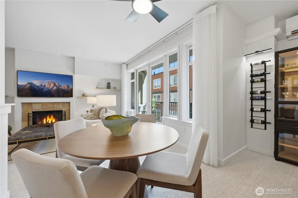 2607 Western Ave, Seattle, WA 98121