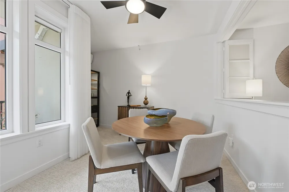 2607 Western Ave, Seattle, WA 98121