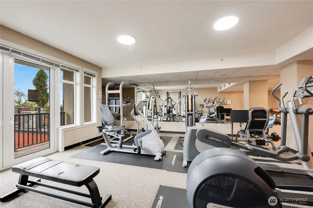 2607 Western Ave, Seattle, WA 98121