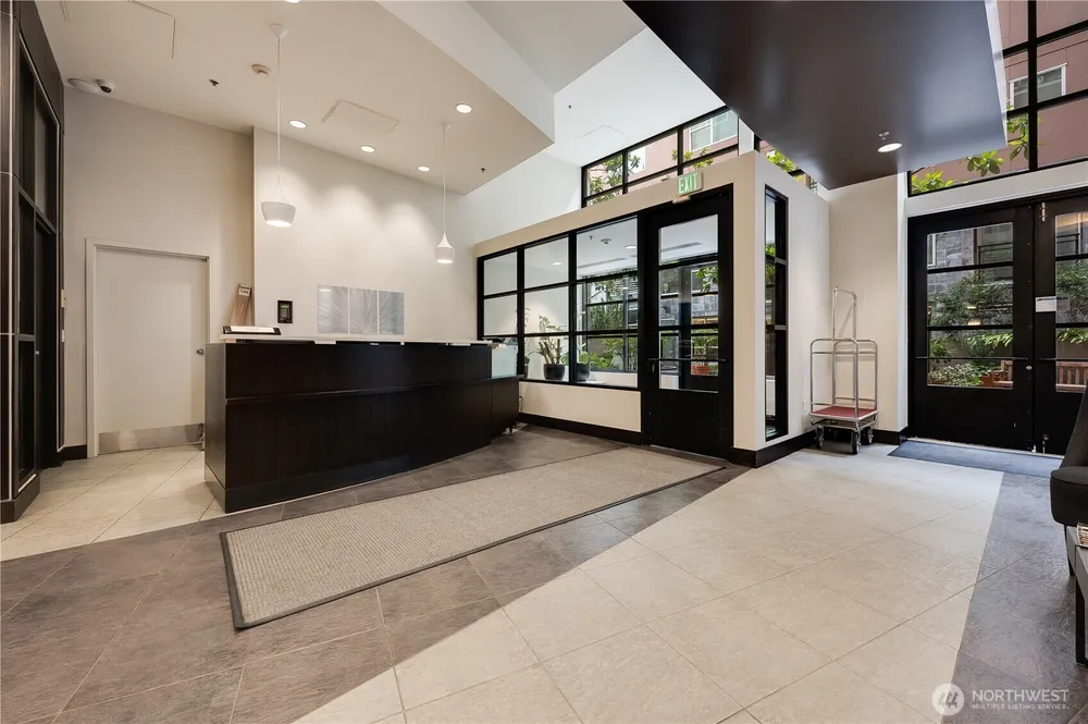 2607 Western Ave, Seattle, WA 98121