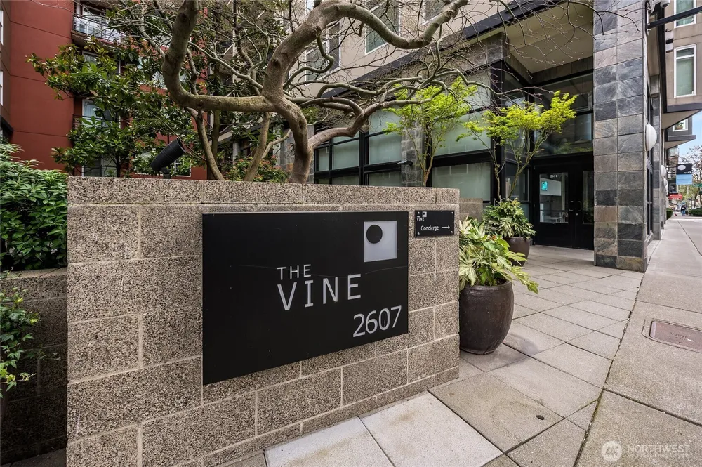 2607 Western Ave, Seattle, WA 98121
