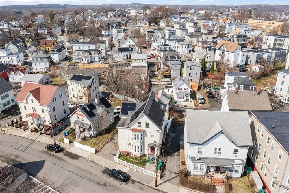 51 High Rock St, Lynn, MA 01902