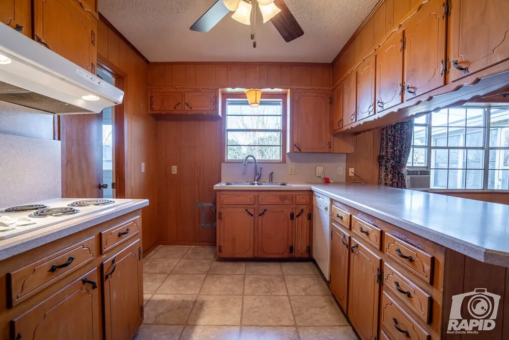 2936 Cumberland Dr, San Angelo, TX 76904-6163
